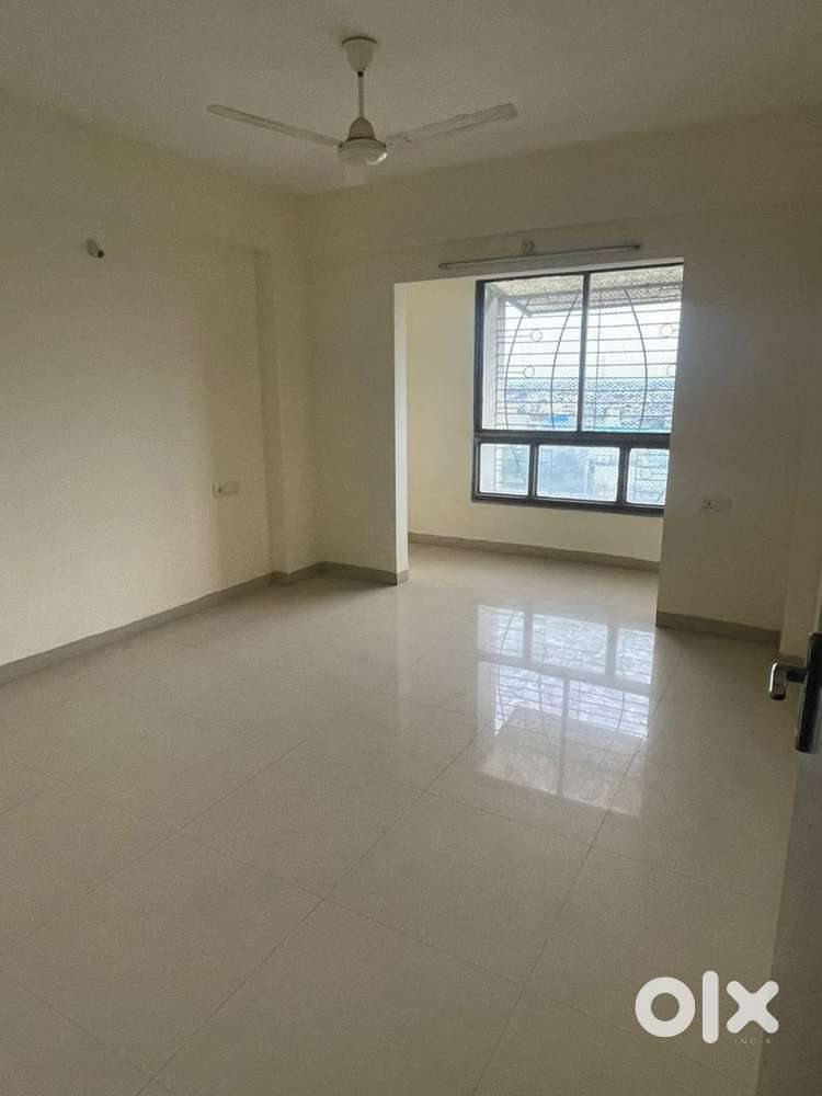 3 bhk unfurnish flat