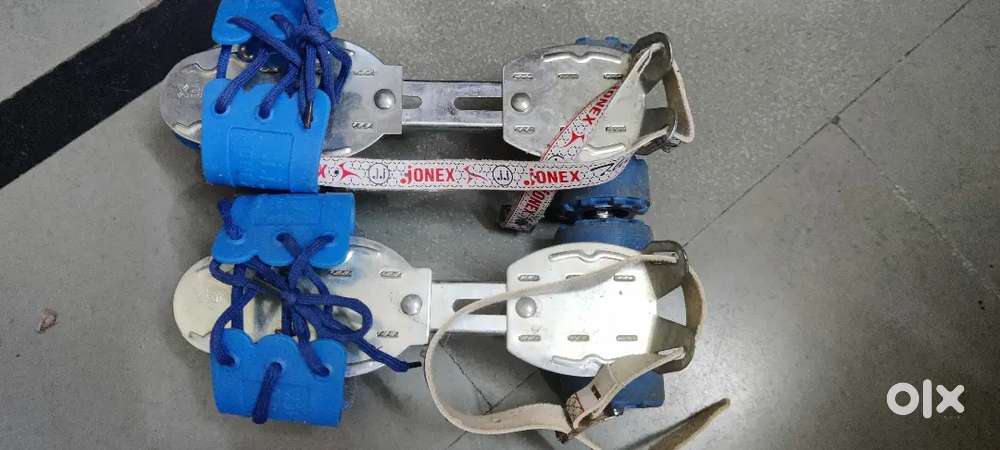 JJ JONEX ROLLER SKATES