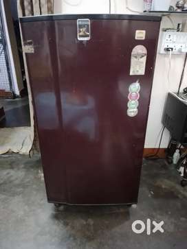 Sale! Godrej Fridge Edge 185 Litre Condition Badhiya hai