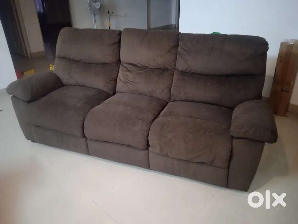 Home Branded Ricliner 3x2 Perfect condition Very