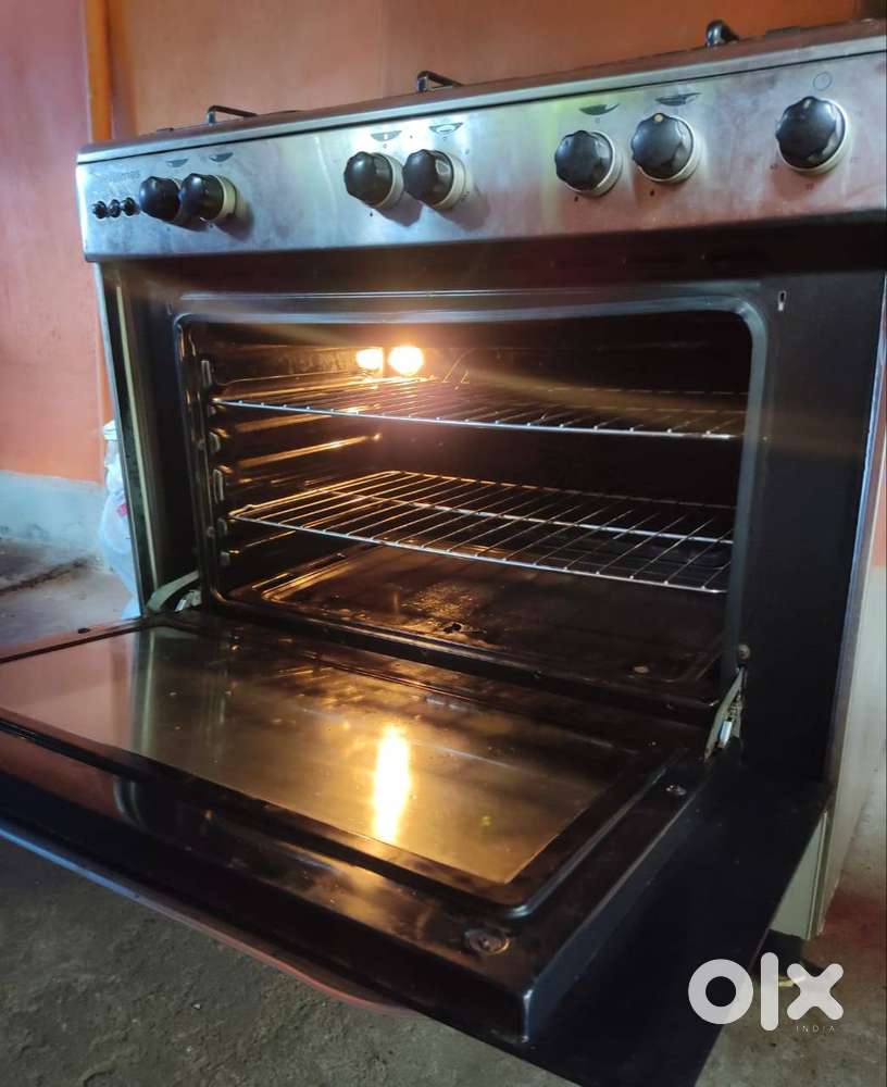 Selling pureflames gas oven both for baking and cooking