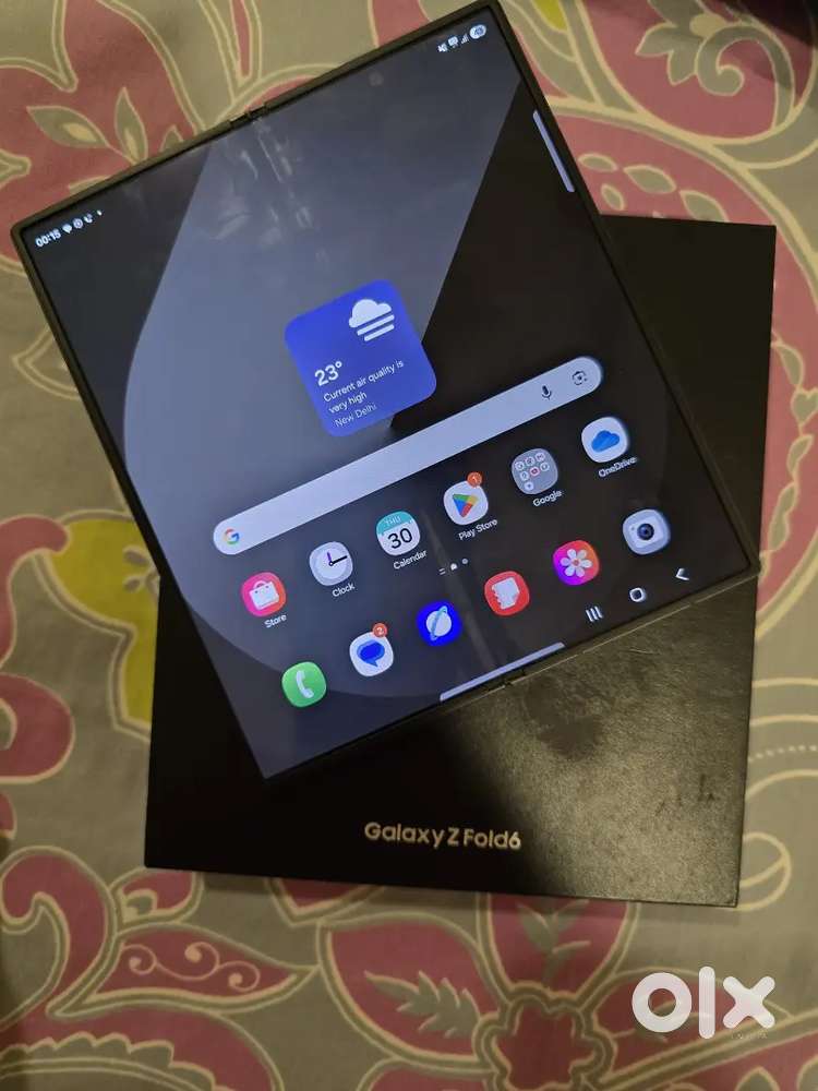 Barely used Galaxy z fold 6