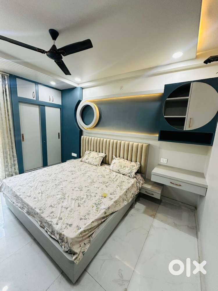 2bhk fully furnished independent flat for working proffesional bachlor