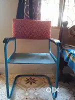 2 Iron chairs