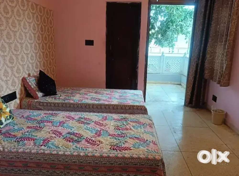 Room for Girls with Balcony