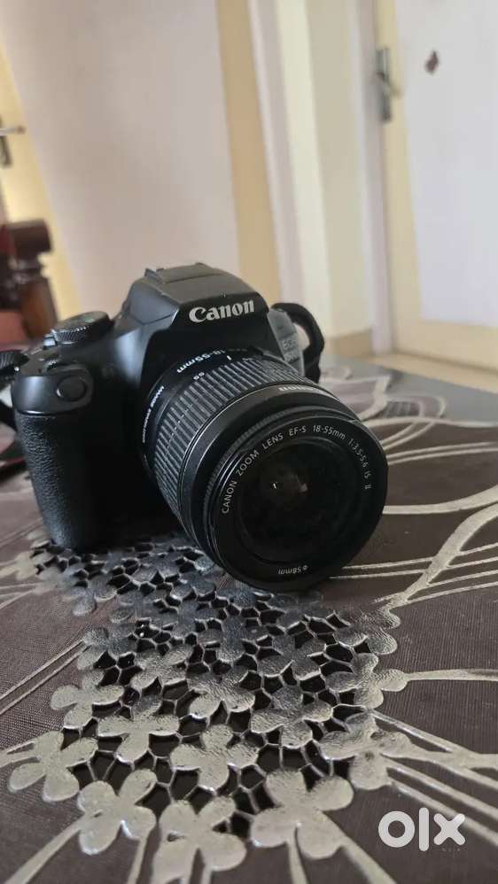 Canon EOS 1500D with Wifi