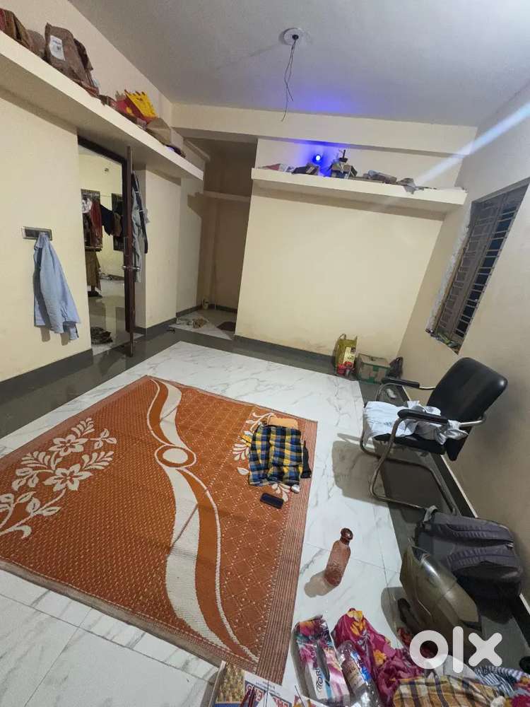 Roommate required