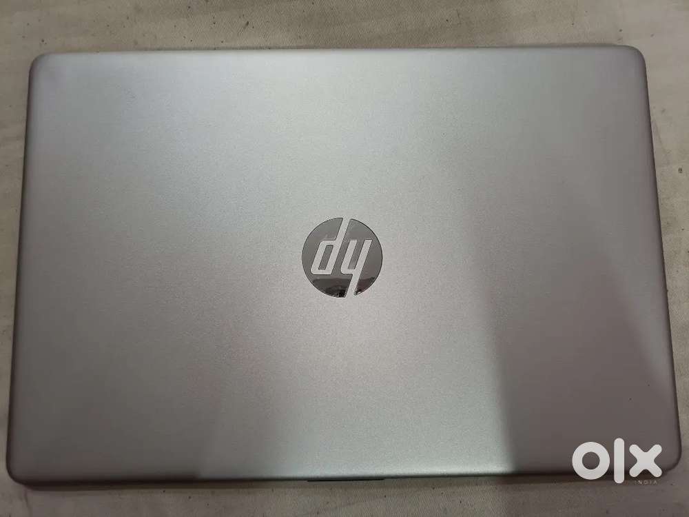 HP RYZEN 5 AMD RADEON GRAPHICS.BRAND NEW AKHONO 2 MAS AR KISTI DEU ACH