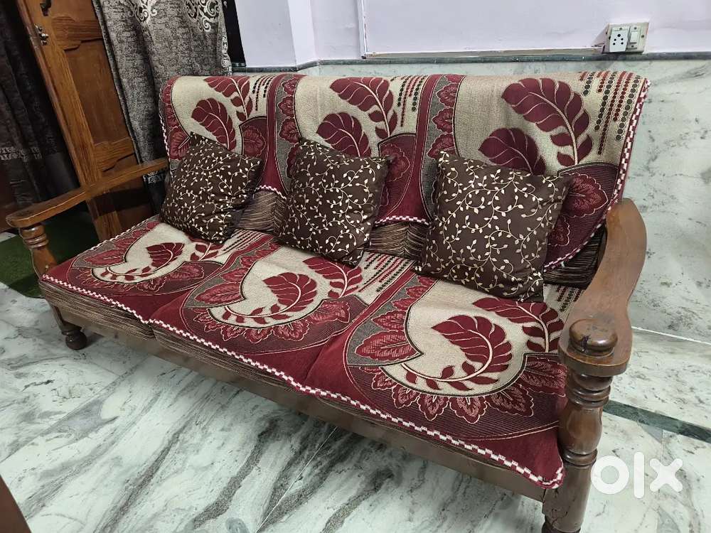 Sofha set 3+2 seater new condition