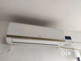 Hitachi Split AC