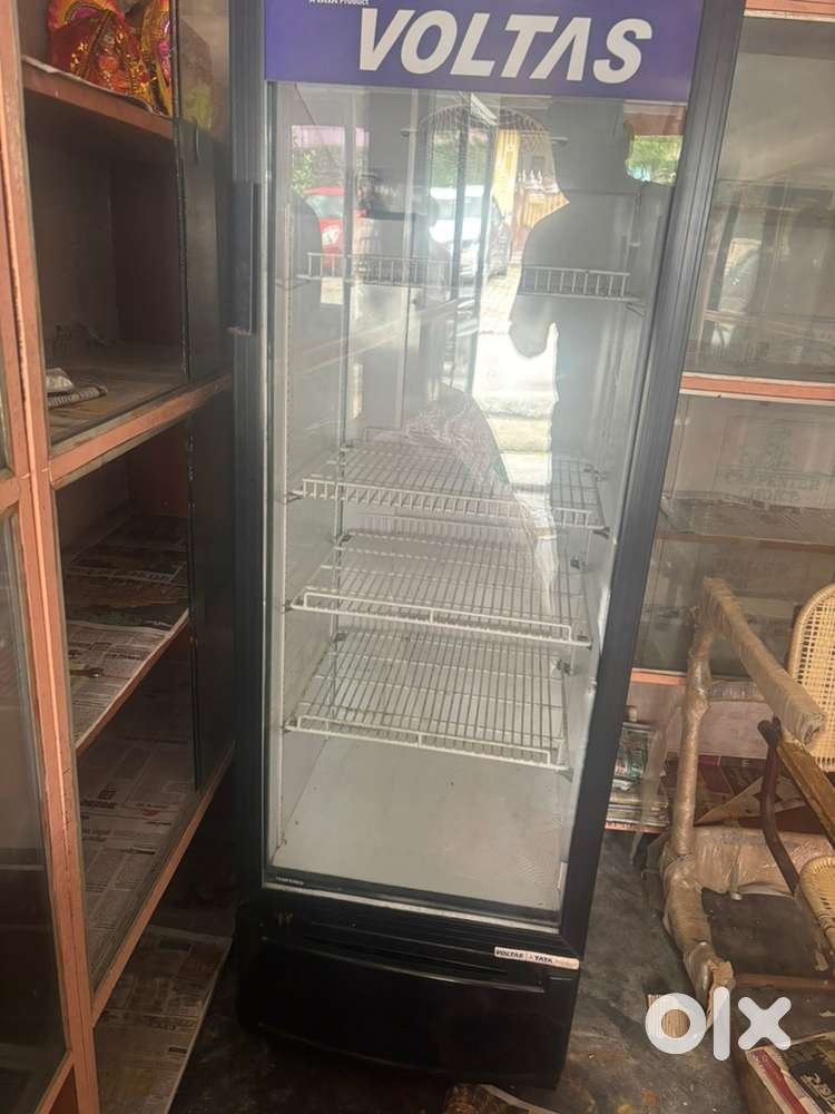 COMMERCIAL FRIDGE FOR SHOPS