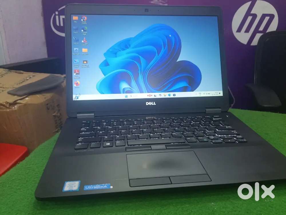 Dell Latitude 7470 i5 Processor 8gb RAM 256gb SSD 14 inches Gud wks