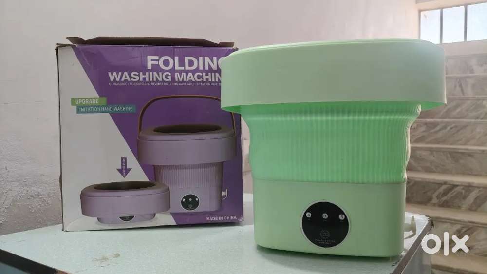 Portable Folding Washing Machine – Compact & Like New
