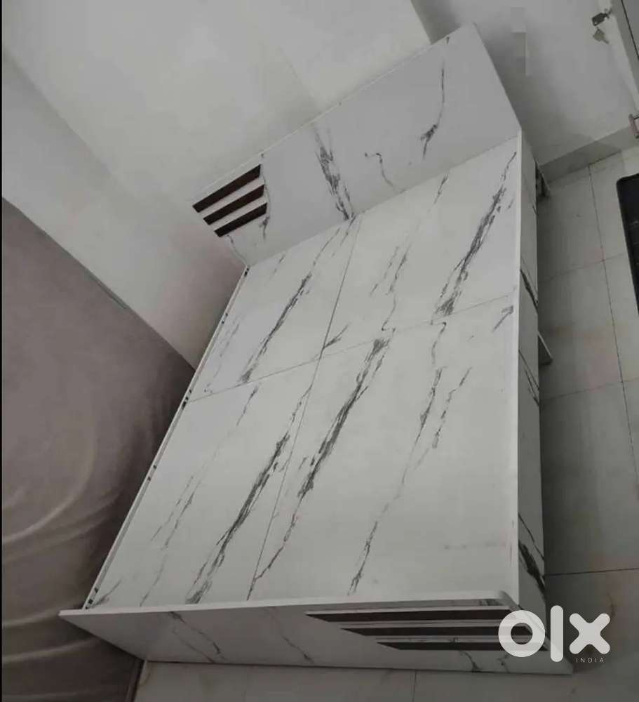 Brand new Marble White Nonstorage Bed