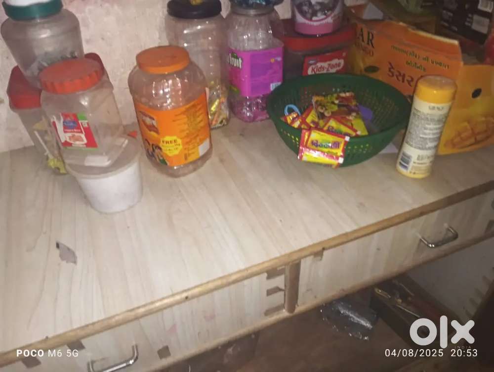 Counter and study computer tabele