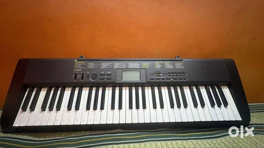 Casio Keyboard / Piano