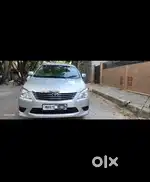 Toyota Innova 2012