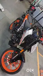 DUKE 125 Nov 2022 in AWESOME Condition