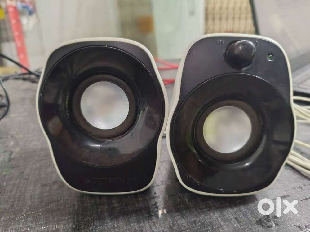 Stereo Speakers Model 2120 (S-00109) deliver