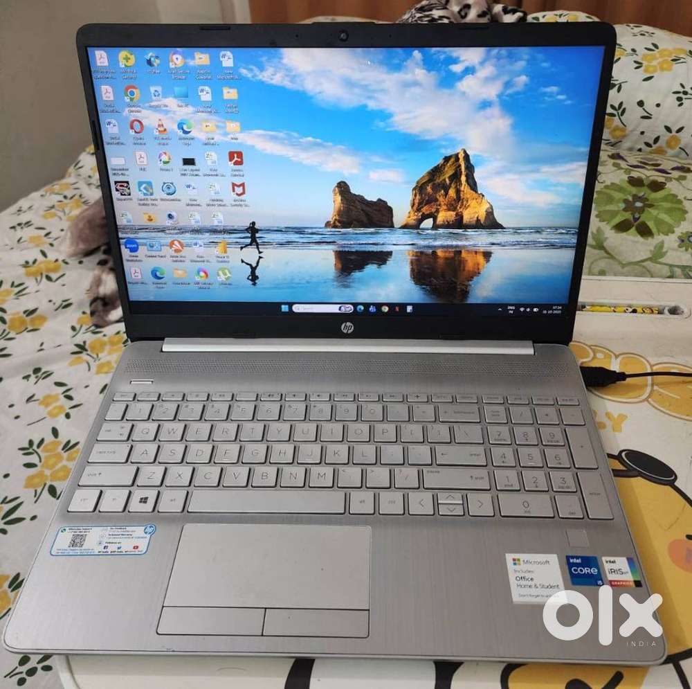 Selling my HP 15s-du3032TU Laptop, purchased in June 2023