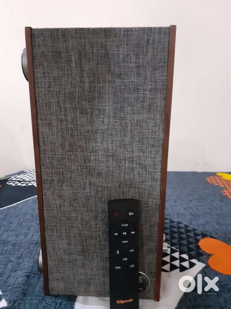 Klipsch The Three 2 speaker with remote