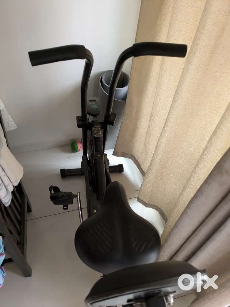 Selling Gym manual cycle . Exercise cycle.