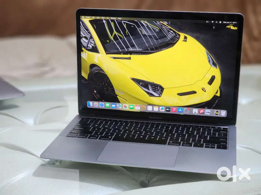 Apple Macbook Air i5 8gb Ram 128gb Apple SSD FRESH CONDITION