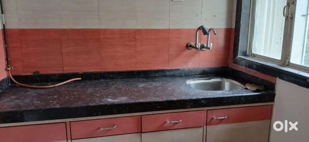 BEST PROPERTY IN THANE E HARIOMNAGAR  THE FARE IS VERY LOW