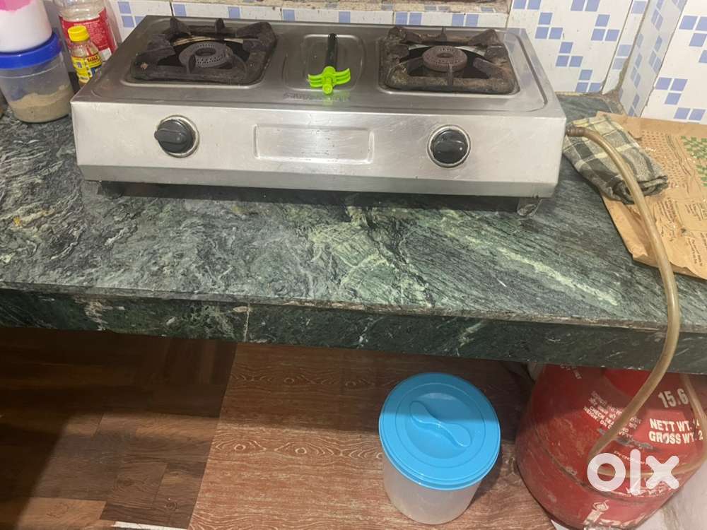Double Burner Gas Stove +Regulator & Pipe – Good Condition