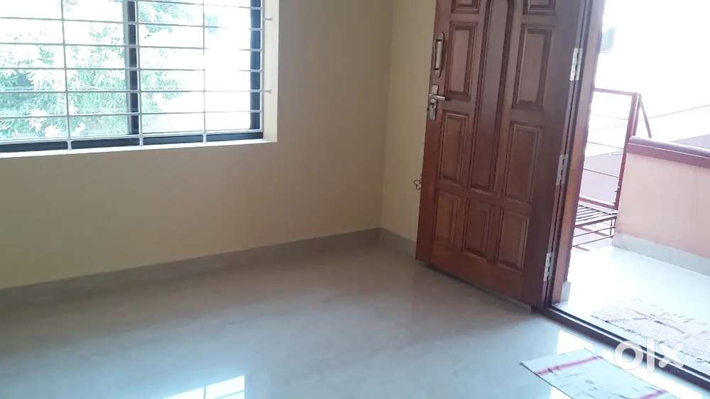 Rented 2BHK independent house 1st floor Pumpwell near capithnio