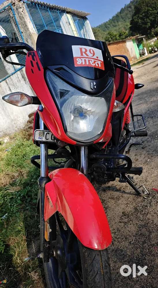 NEW BATTERY NEW FRONF BACK TAYARE BEST CONDITION BIKE