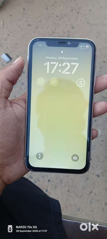 Iphone 11 good condition