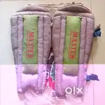 CRICKET BATTING PADS FOR RIGHT HAND BATSMAN