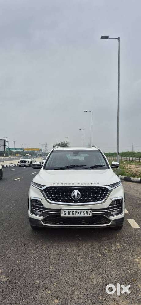 MG Hector Sharp AT, 2022, Petrol