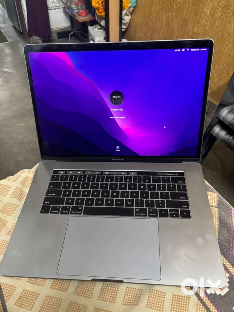 Mac book pro 2017 256gb