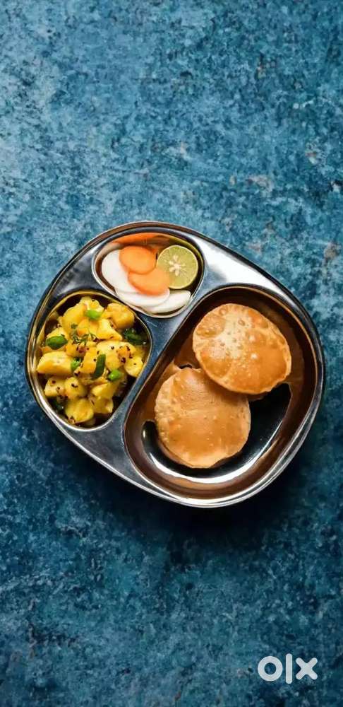 Need Cook And Helper plus 1 Family Or 1 Female For Chicken And Mutton