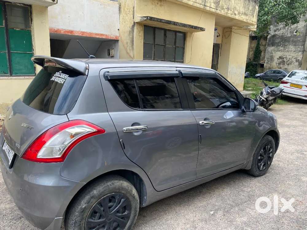Maruti Suzuki Swift 2017 Petrol 120000 Km Driven