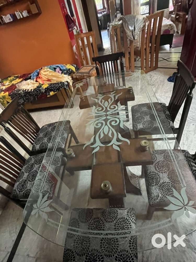 Dinning table