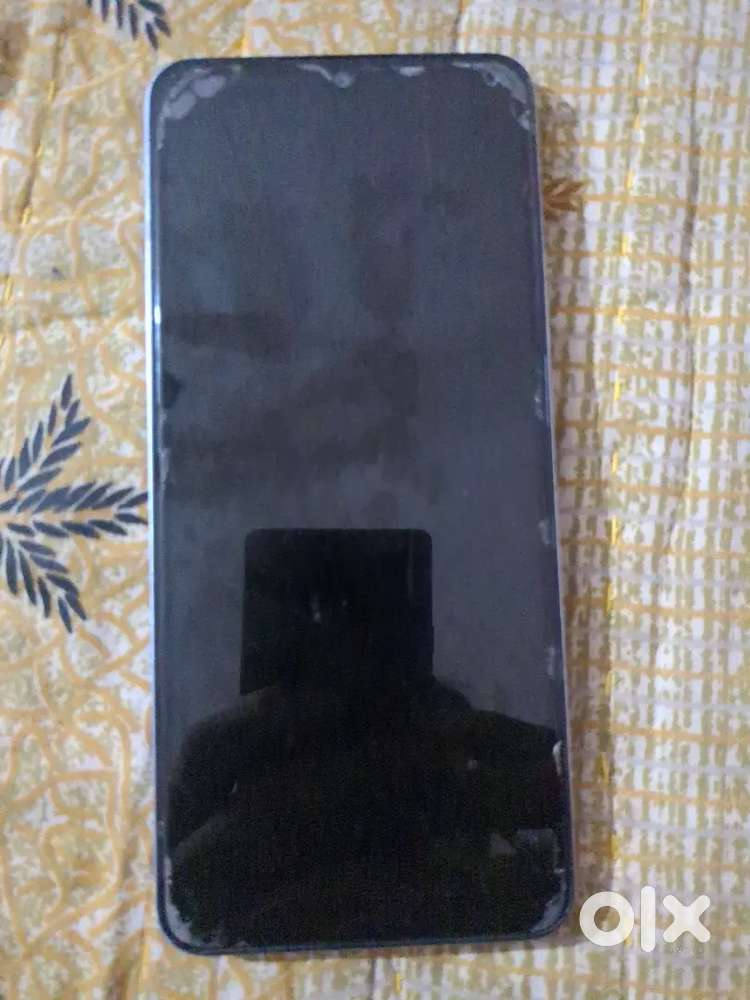 Redmi 4a six months use warti Bill box chargers abest