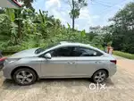 Hyundai Verna Petrol 32000 Km Driven
