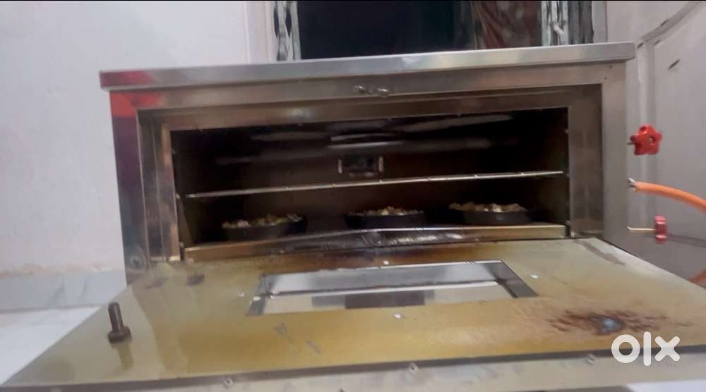 Gas pizza oven