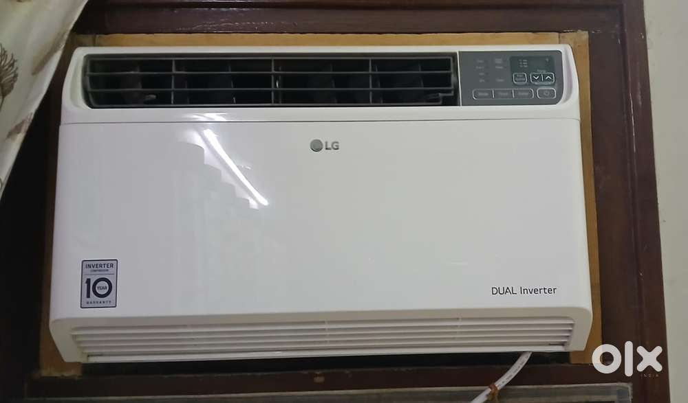LG 1.5 Ton Dual Inverter Window AC in Excellent Condition.