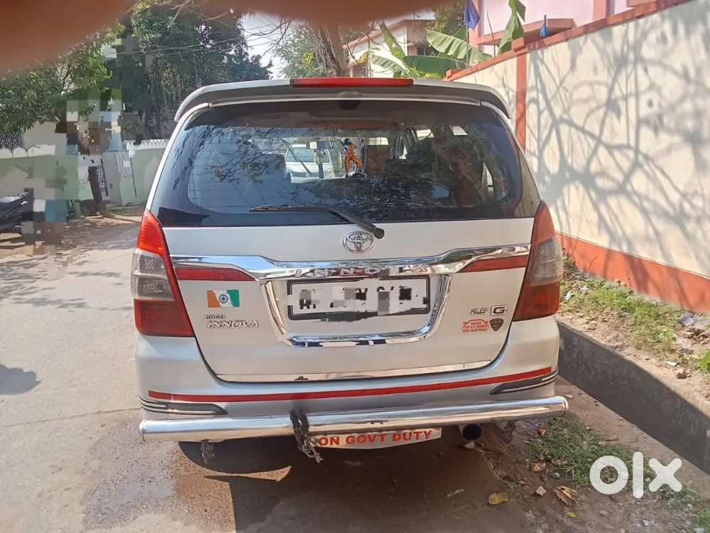 Toyota Innova 2011 Diesel 240000 Km Driven