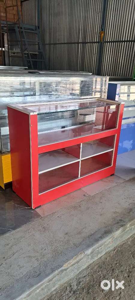 Steel RACK SHO WCASE and  pay wood RAck