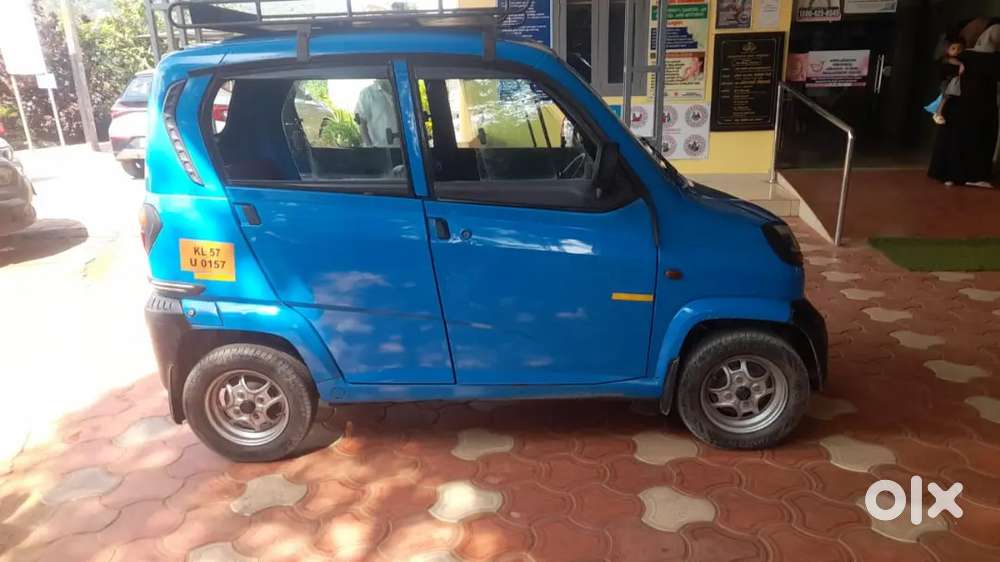 BAJAJ QUTE