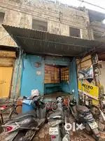 Front chourahe par hai house
