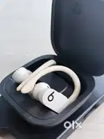 Beats - POWER BEATS PRO  White/Iovry original ( US/CANADA MADE )