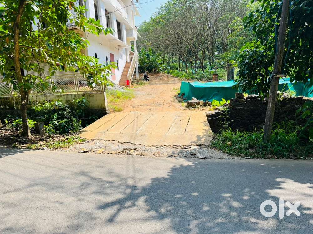 16.5 cent land for sale in 26th Mile