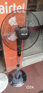 I. BELL PEDESTAL FAN 1800