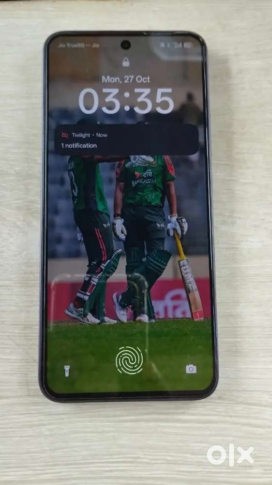 Mobile oppo F29 5G.
